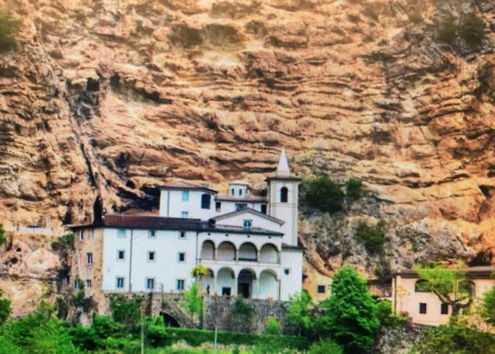 Marinella House