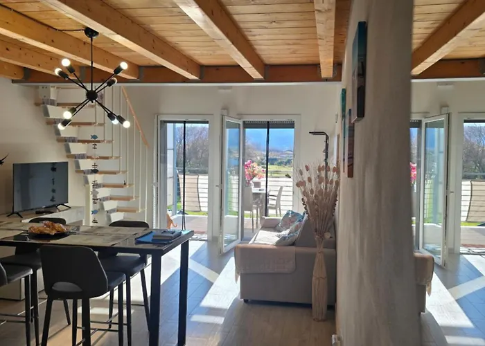 アパート Marinella House サルツァーナ